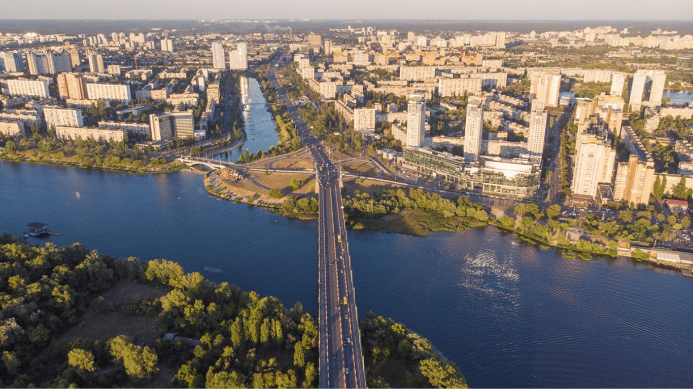 Кияни просять обладнати на мосту Патона веломаршрут