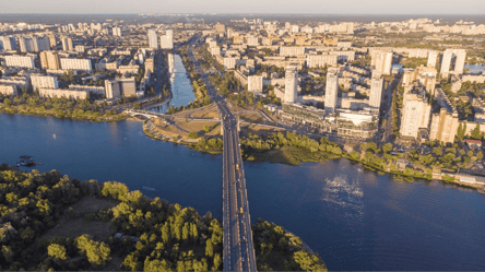 Кияни просять вдосконалити хоч якось аварійний міст Патона — петиція - 285x160