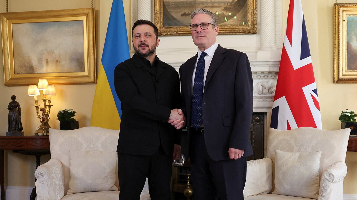 Зеленський і Стармер підписали угоду про оборонну співпрацю
