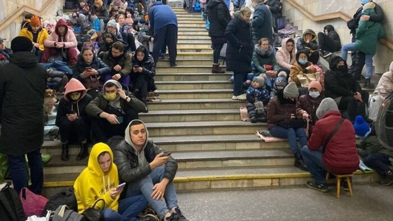 Кабмин принял решение о закрытых станциях "синей" ветки киевского метро
