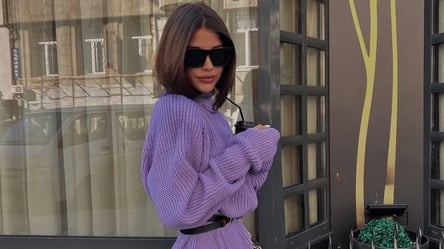 Which turtleneck is this fall’s hit — a 2000s comeback - 285x160