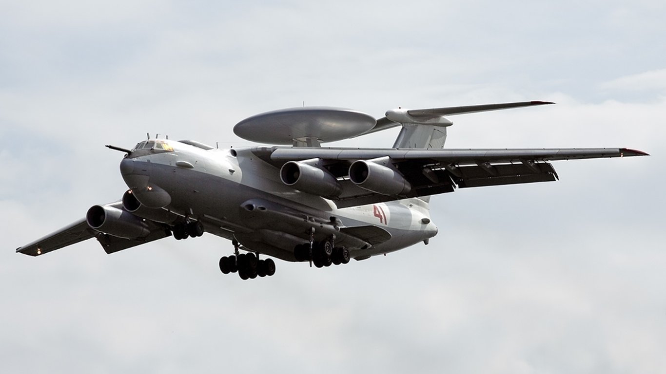 В Беларуси снова заметили активность авиации: в небо подняли российский А-50