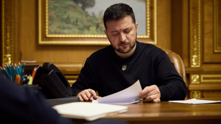 Зеленський підписав закон про хвилину мовчання - 290x160