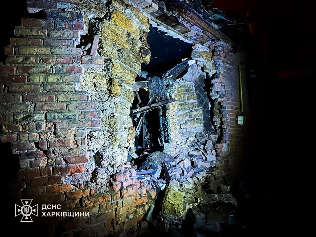 На Харківщині 18 березня росіяни обстріляли житловий сектор, постраждали п'ятеро людей