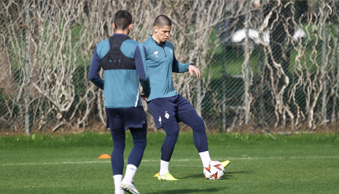 Денис Попов