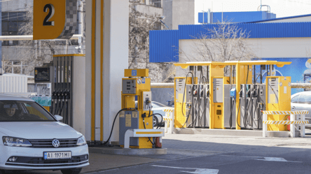 Стоимость бензина во Львове — какие цены на заправках - 290x166