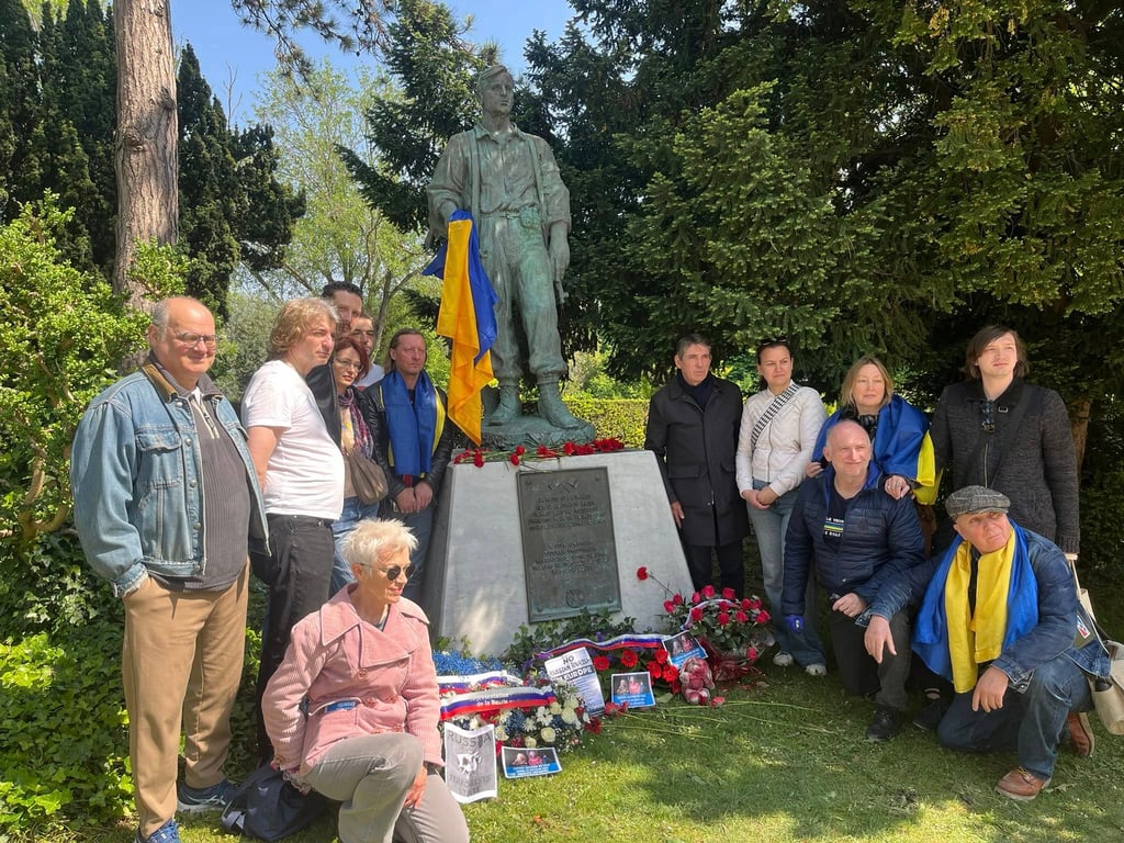 Фанати "Побєдобесія" посварились у Парижі — все через українців - фото 1