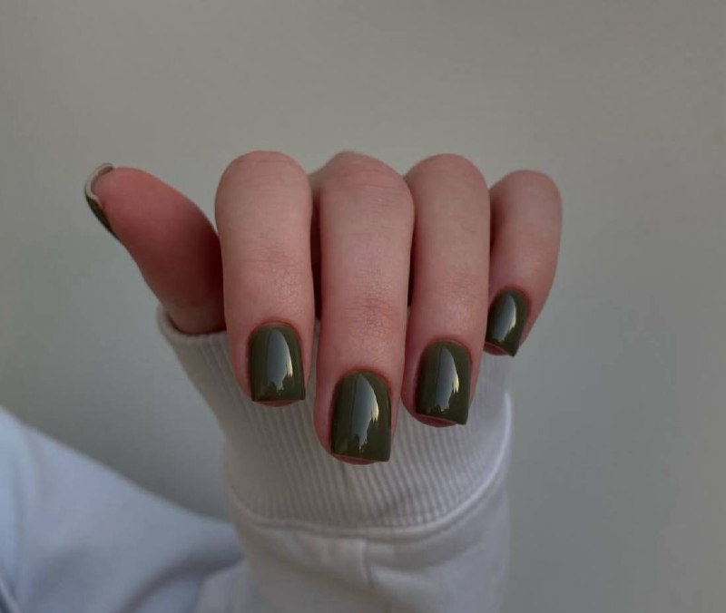 Колір манікюру, що буде завжди в нагоді