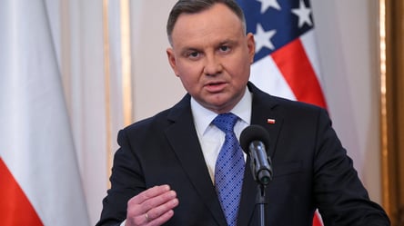 Президент Польши одобрил закон о влиянии России: как отреагировала оппозиция - 285x160