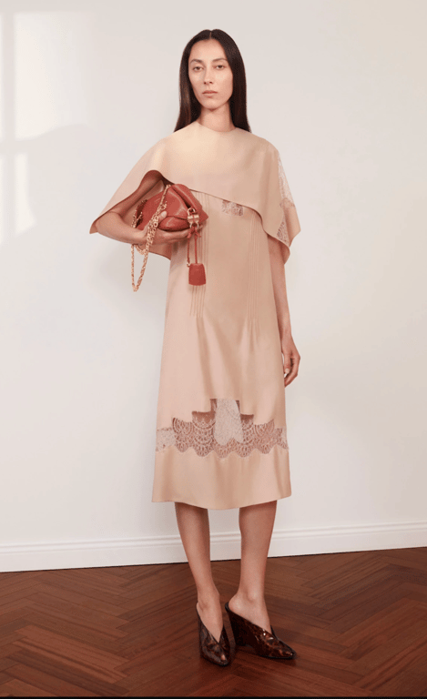 Мюлі стануть найбажанішим взуттям сезону