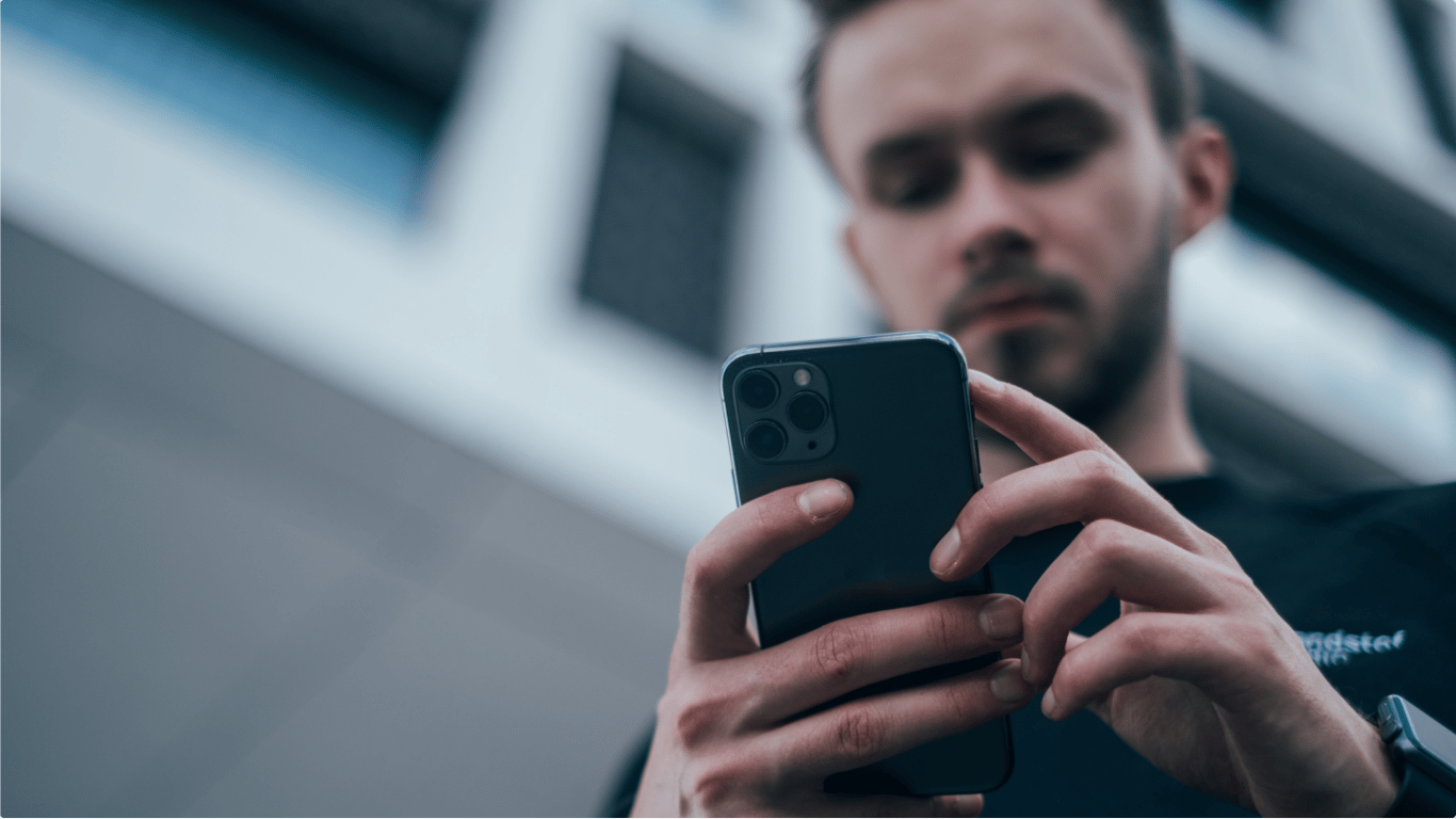 Израиль, Великобритания и не только: почему некоторые страны отбирают у туристов телефоны для проверок