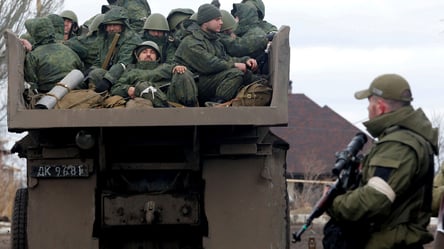 Всі підрозділи окупантів вийшли з Нової Каховки, — Генштаб - 285x160