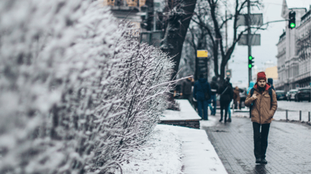 Вітер та мороз: синоптики попереджають про сніголавинну небезпеку у західних областях України - 285x160