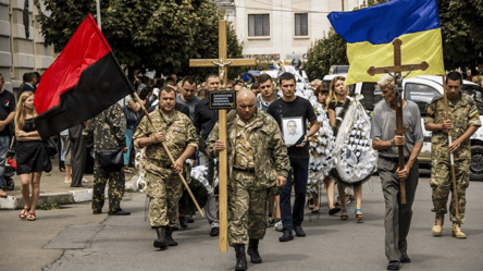 Виплати родичам на похорон воїна — розмір грошової допомоги - 285x160