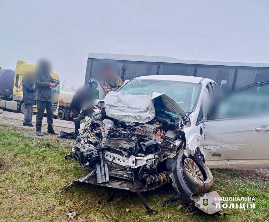 На трасі Одеса-Рені сталася аварія — рух до кордонів ускладнений - фото 2