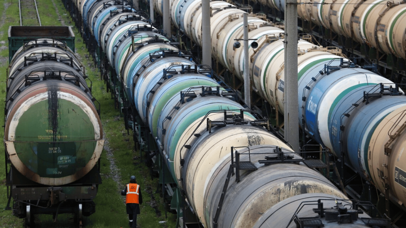 Росія зупиняє експорт бензину на пів року — з чим це пов'язано