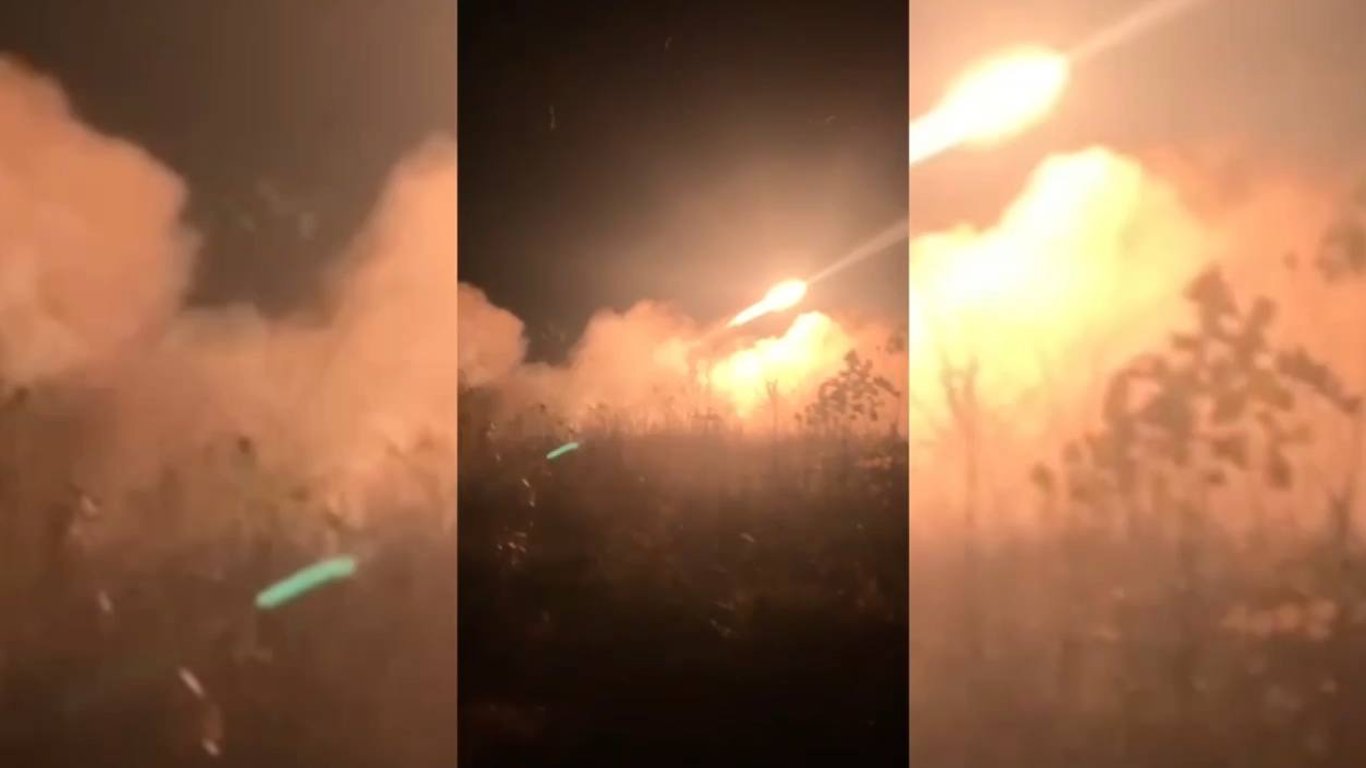 Командувач повітряних сил показав кадри збиття двох ворожих авіаційних ракет