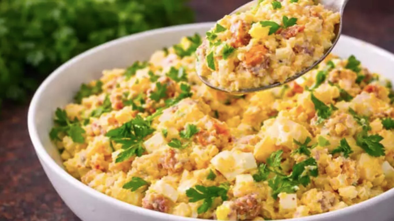 Салат 2 хвилини: знадобиться 1 банка печінки тріски