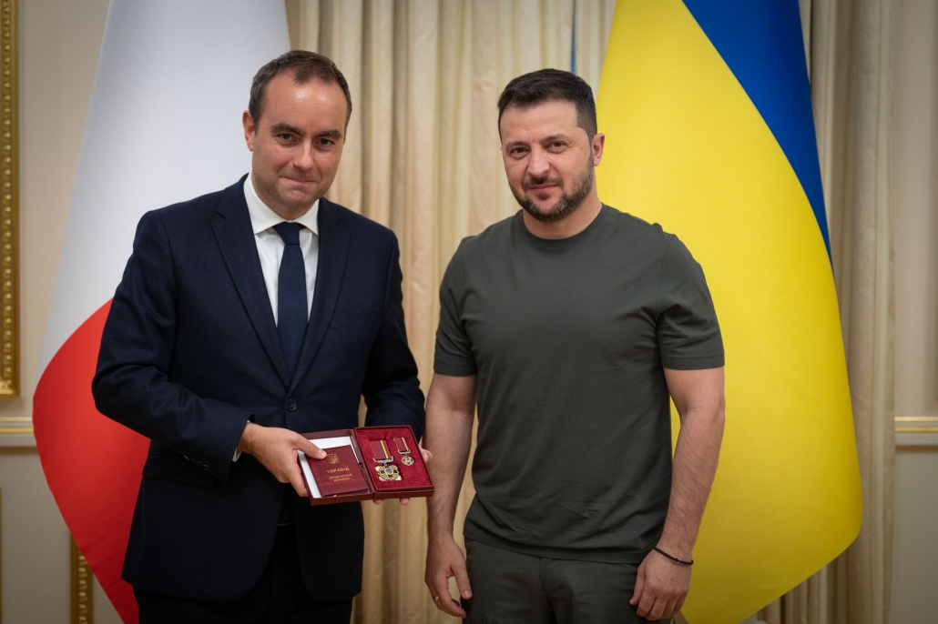 Президент України і міністр збройних сил Франції