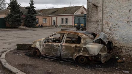 На Харьковщине российская авиабомба попала в авто с гражданскими — погибла семья - 285x160