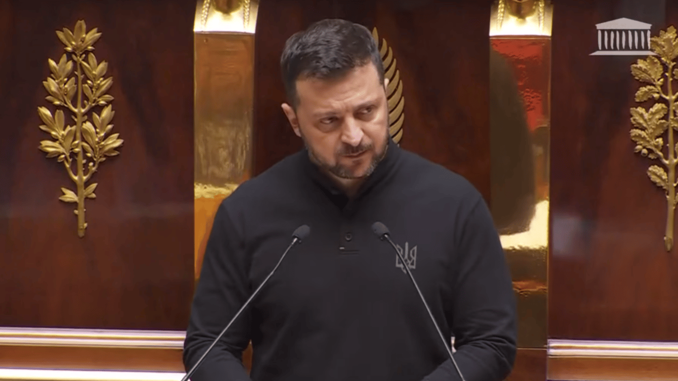 Зеленский выступил в парламенте Франции - о чем говорил украинский лидер