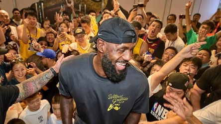 Леброн Джеймс міг залишитися без контракту — що відомо - 285x160