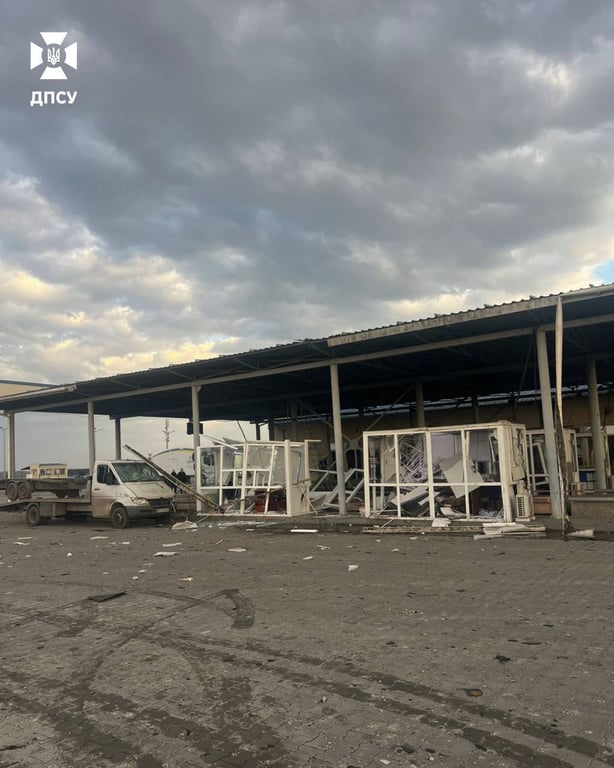 Зруйнований поромний комплекс на Одещині