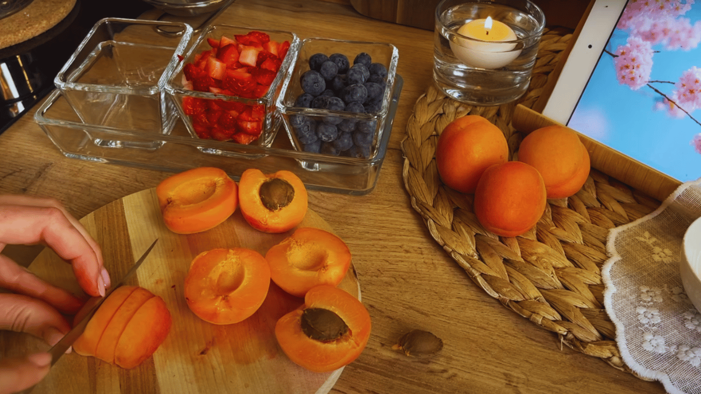 пиріжки з абрикосами в духовці