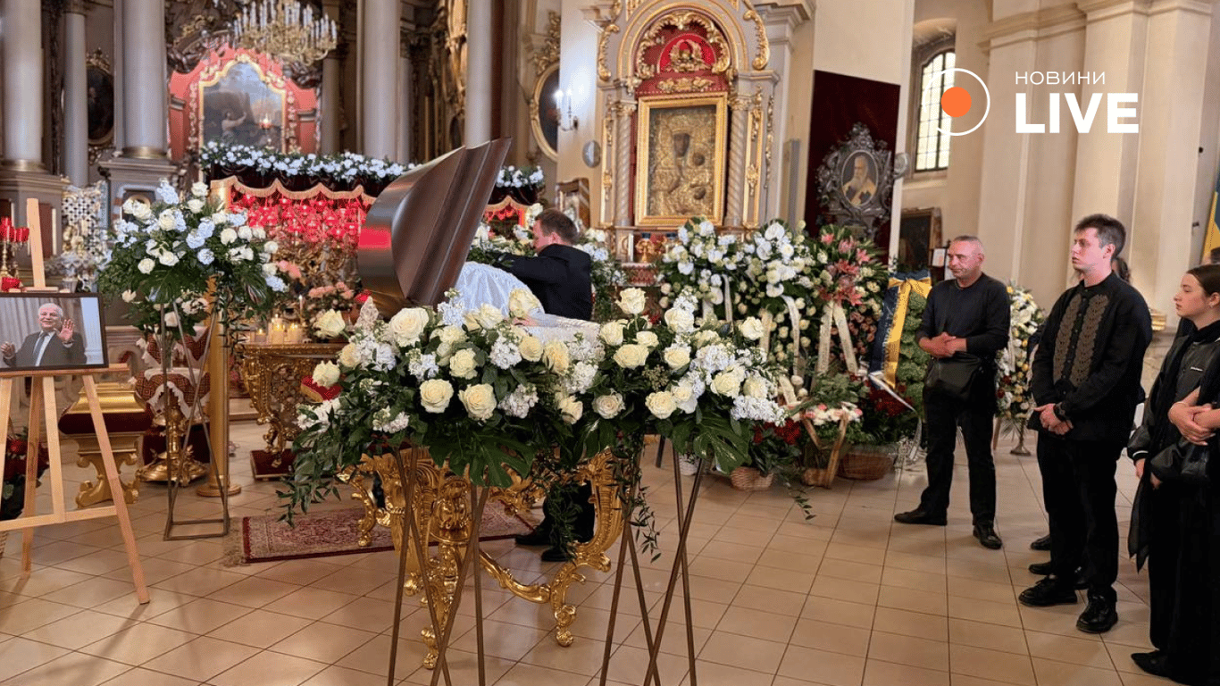 Прощання зі Степаном Кубівим 19 травня