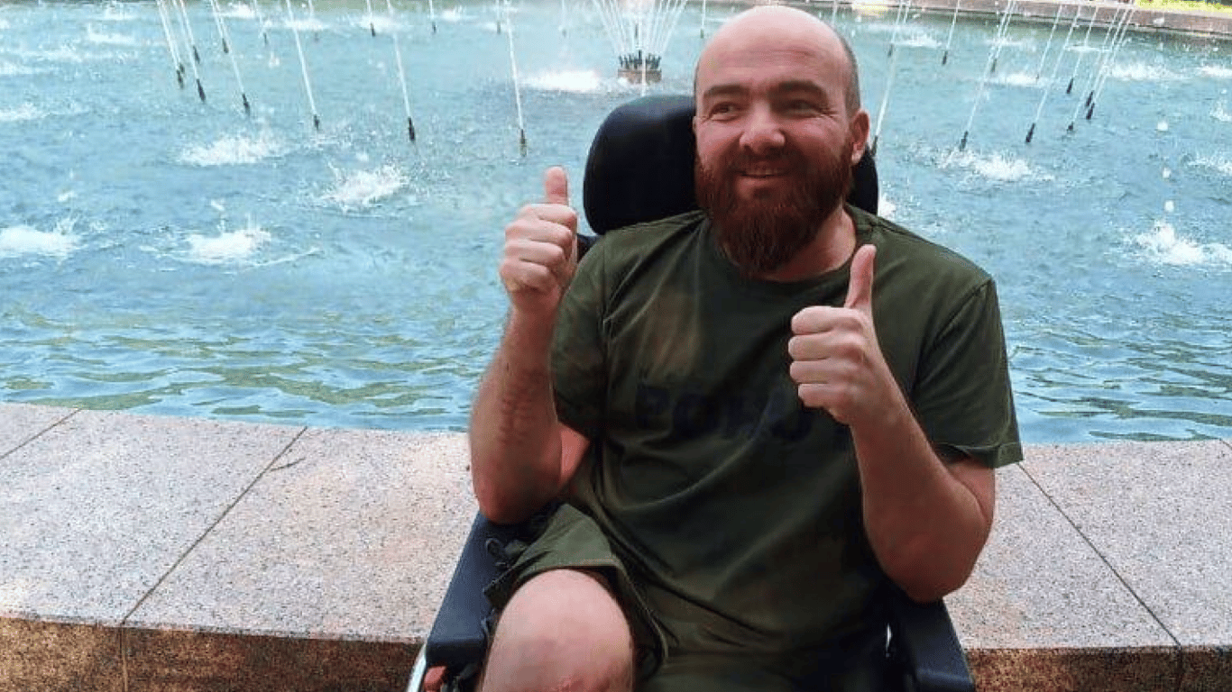В Киеве отказались сдать квартиру военному, который потерял на войне обе ноги