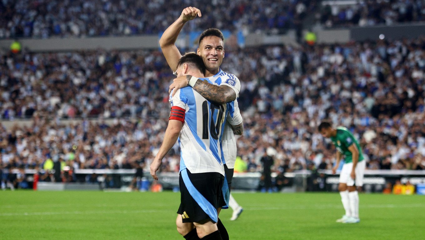 Ліонель Мессі та Лаутаро Мартінес