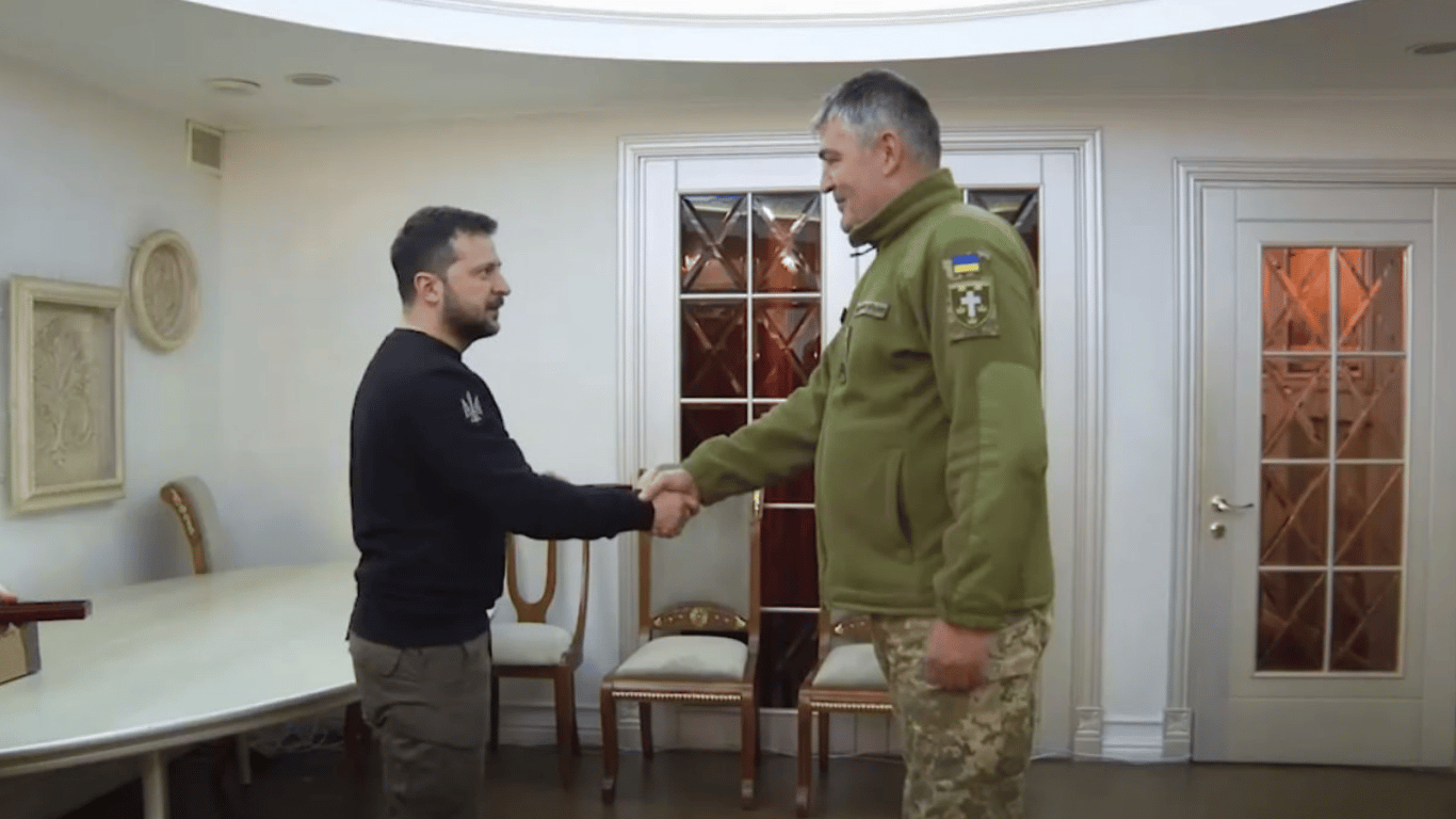 Зеленський зустрівся з військовими, які проводять наступ у Херсонській області