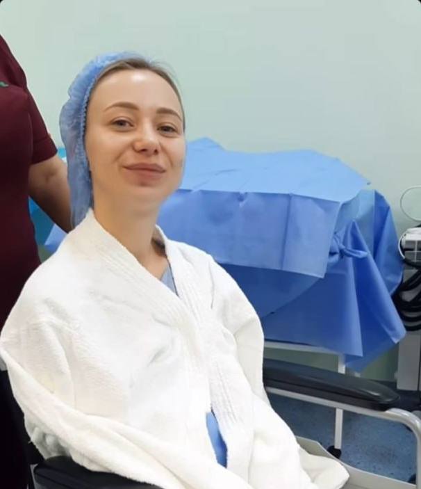 Блогерка Катерина Реп'яхова в лікарні. Фото: instagram.com/repyahovakate/