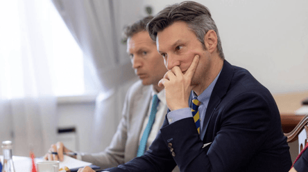 Генпрокурор пояснив, чому закривають справи проти бізнесу - 285x160