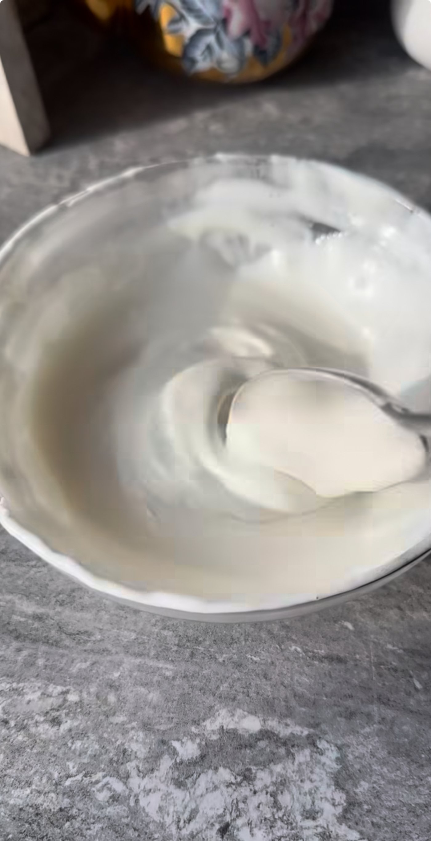 Глазур з зефіру на паску за 1 хвилину - рецепт