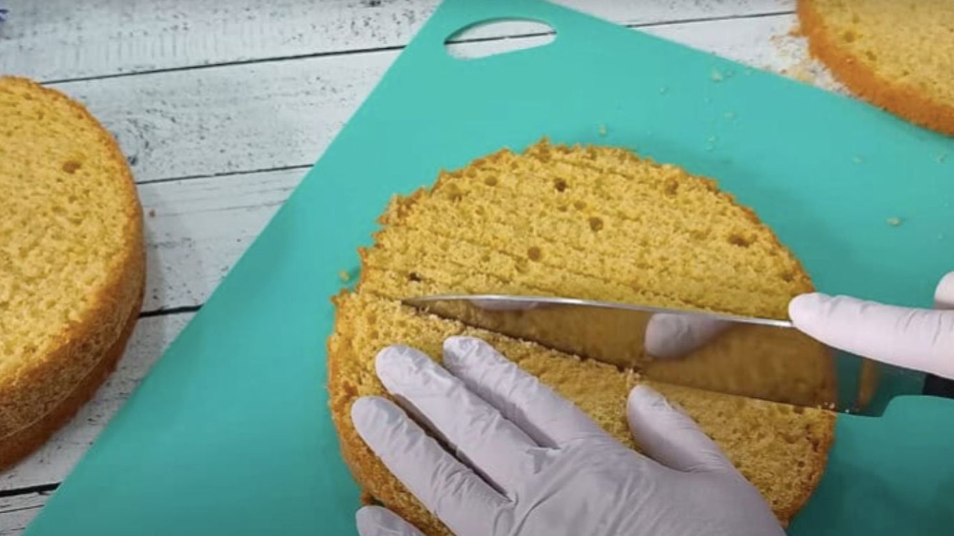 ароматний торт Мімоза, перевершив навіть Наполеон