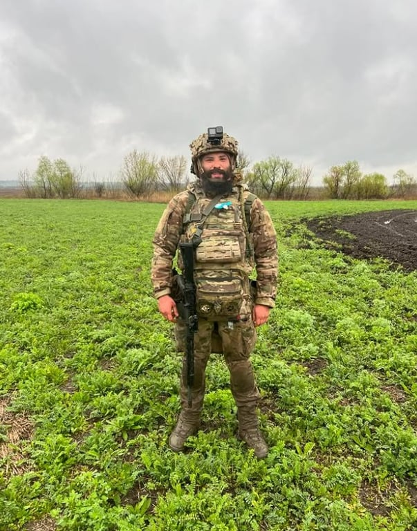 Видели единицы - Розовый поделился архивным кадром с передовой - фото 1