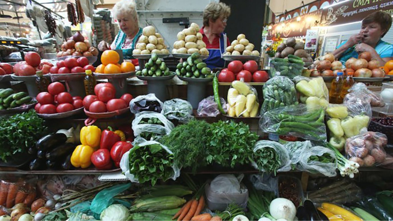 Ціни на продукти — в Україні почали дорожчати овочі нового сезону