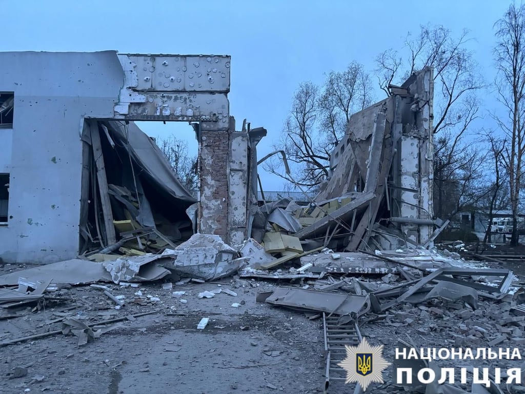 На Київщині вночі 6 квітня було чутно вибухи - РФ атакувала інфраструктуру