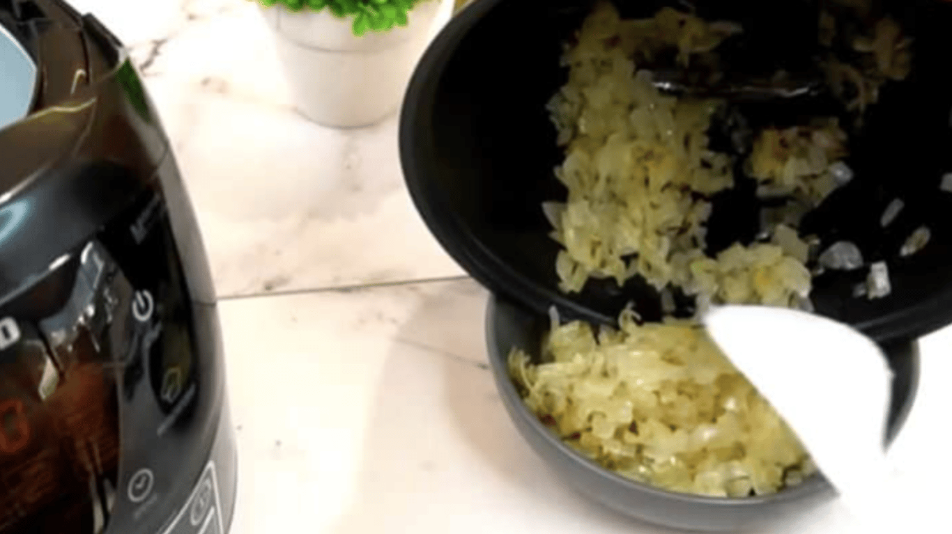 смачна гречана каша з цибулею