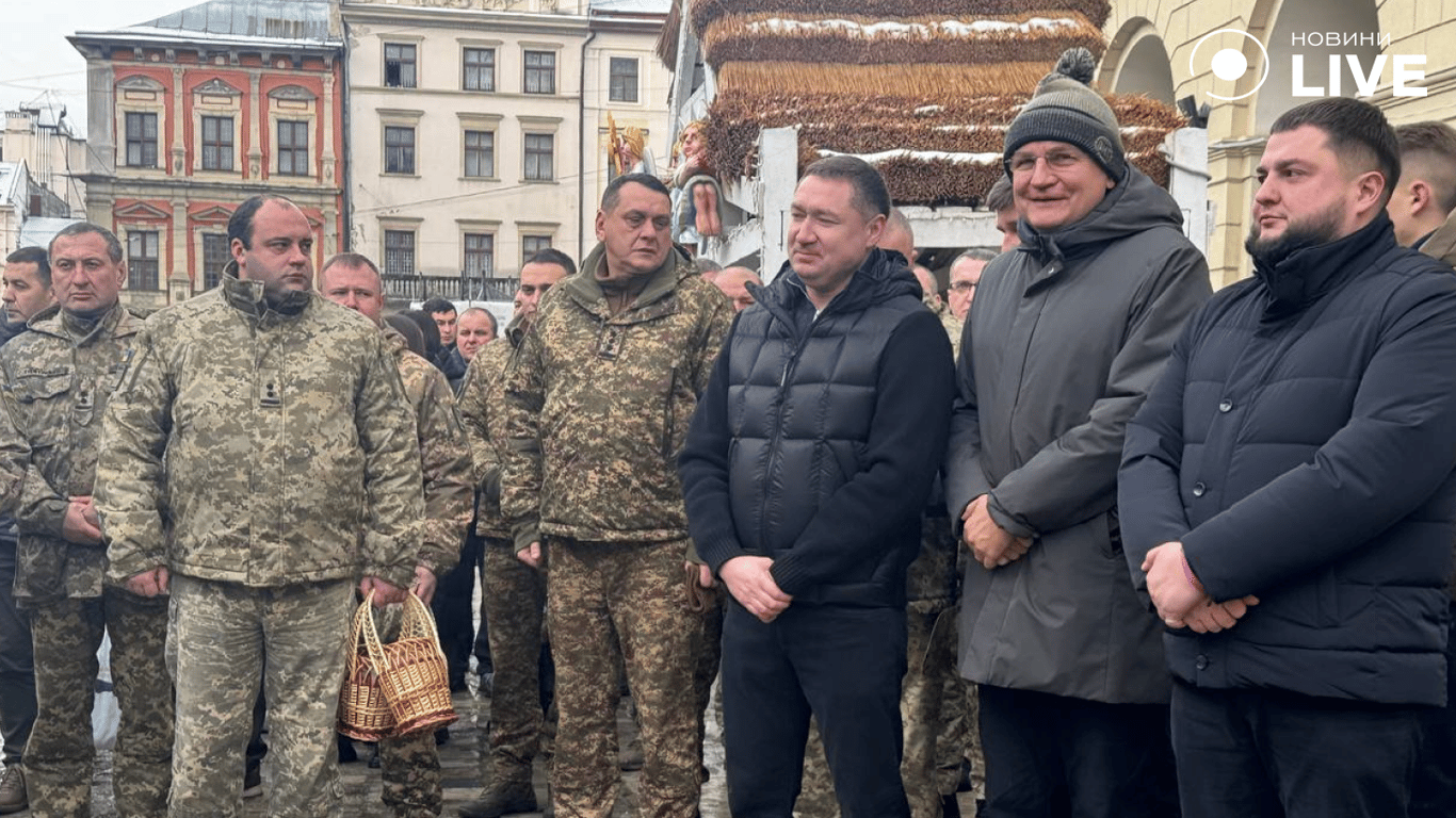 Освящение воды на Крещение в центре Львова