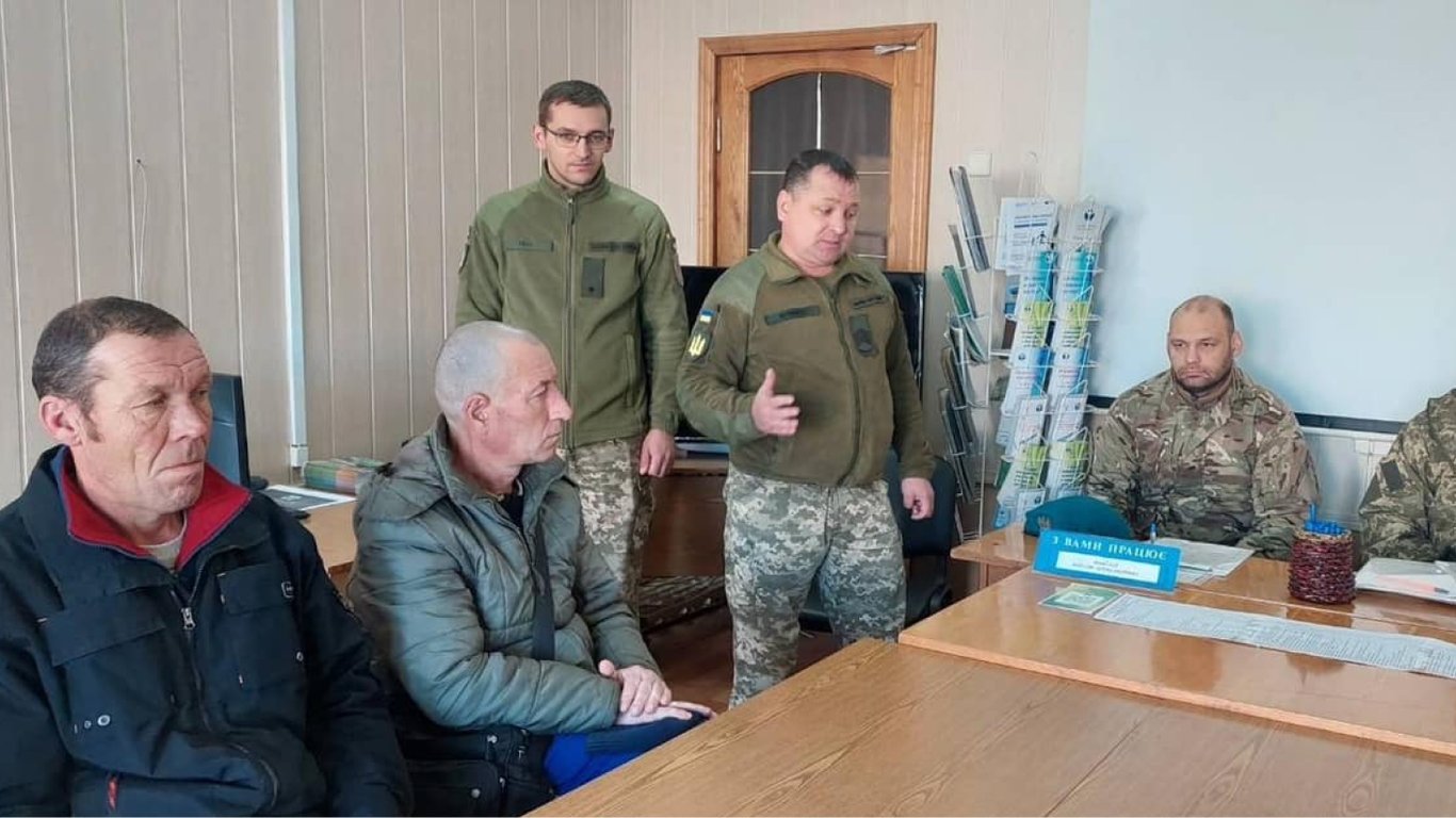 Мобилизация в Украине — права уклонистов хотят ограничить — что известно