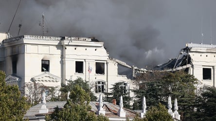 Росіяни показали фото зруйнованої будівлі штабу Чорноморського флоту - 285x160