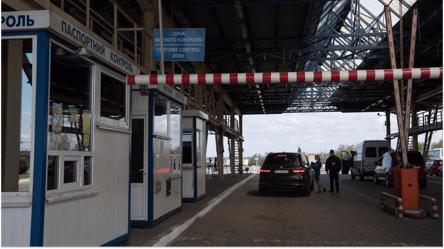 Виїзд до Польщі — кого можуть розвернути на кордоні у листопаді - 285x160