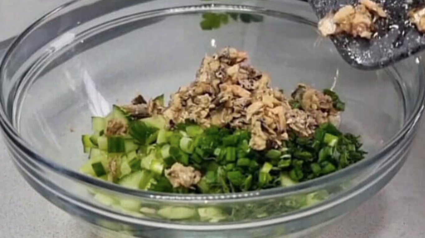 рецепт салату зі шпротами