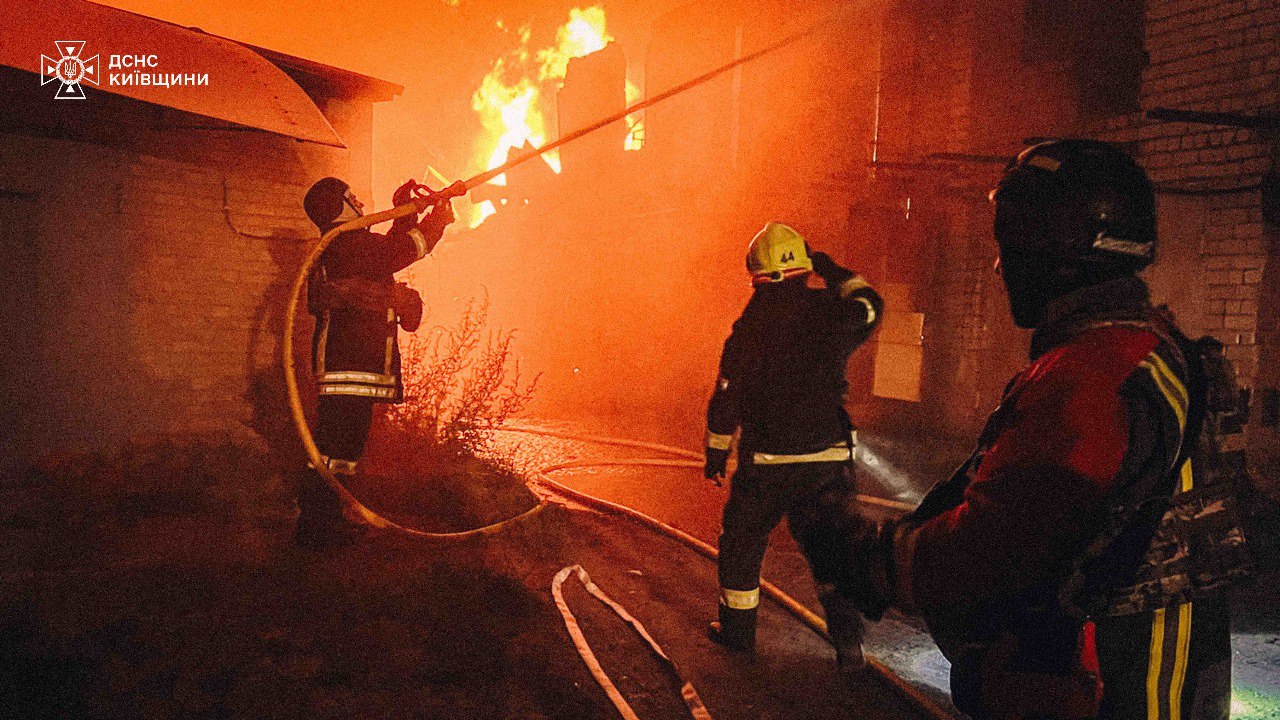 Обстріл Київської області 4 липня — зруйновано та пошкоджено будинки - фото 1