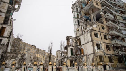 46 lives lost — Dnipro honors victims of 2023 missile attack - 304x171