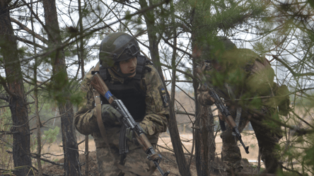 З чого складається бойовий єдиний комплект мобілізованого - 285x160