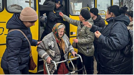 Дітей можуть евакуювати без згоди батьків — рішення ВР - 304x171