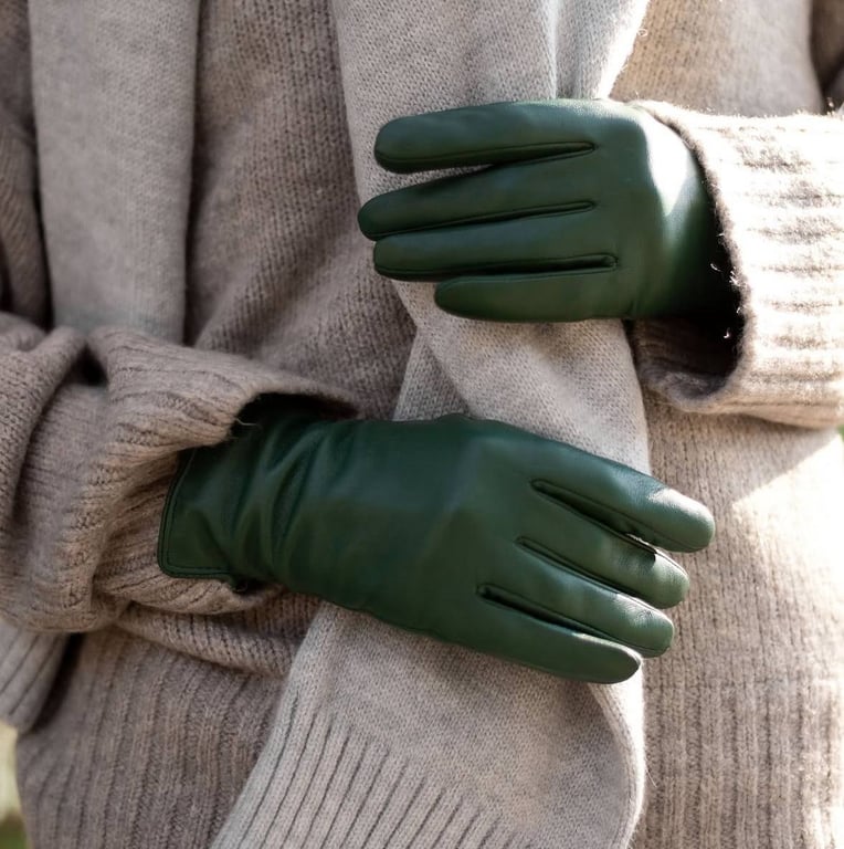 Шкіряні рукавиці підходять майже під усе